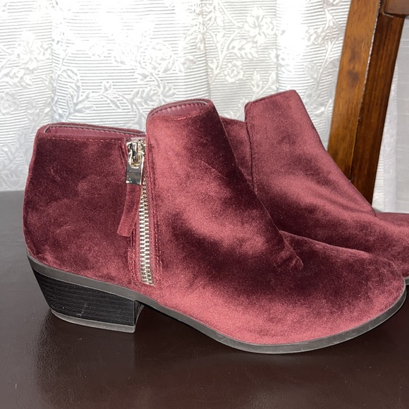 Velvet ankle boots - Picture 7 of 7